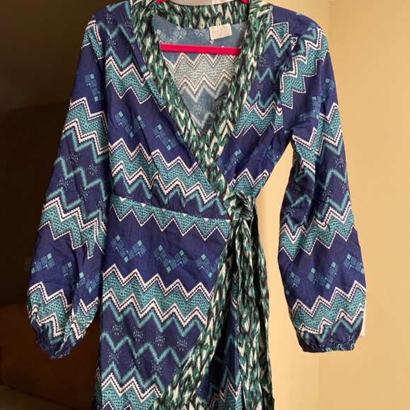 BLUE MULTI-ZIGZAG WRAP MINI DRESS - Picture 3 of 4